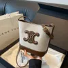 Il designer di borse in pelle vende nuove borse da donna con una borsa a secchio di sconto del 50% inverno nuovo popolare con una spalla nuova borsa versatile versatile sacca da donna a grande capacità