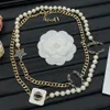 Frauen Luxusdesigner Marke Doppelbriefpullover Halskette 18K Gold plattiert Crysatl Strass -Pullover Newklace für Hochzeit Jewerlry Accessoires