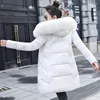 Trench Coats de femmes Big Fur 2024 Veste blanche de mode européenne plus taille 7xl femme parkas femme chaude manteau d'hiver chaude femme d'extérieur