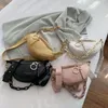 Shoulder Bags 2024 In Messenger Bag Women Letter Chains Single Chest PU Leather Handbag Wide Straps Day Clutches