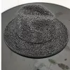 Rot -Strass -Fedora -Jazzhüte Cowboyhut für Frauen und Männer doppelte Farbkappe mit schwarzem Diamant Großhandel 240401