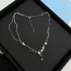 White Moonlight Stone Zircon Halsband för kvinnor, högkvalitet, färglös, söt och cool sommar, kryddig tjej, internetröd matchande smycken, benbenkedjan trend