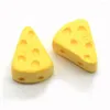 Fleurs décoratives 20 / 50pcs Kawaii Kids Kitchen Toys Crispy Resin Simulation mini fromage alimentaire cuit au four DIY Dollhouse Miniature Decoration