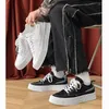 Casual Shoes 2024 Spring Autumn Canvas for Men mode andningsbara plattformskort manlig solid färg sneakers man