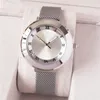 Designerin Männer sehen Frauen DIAMOND DIAMOND Quartz an.