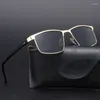 Lunettes de soleil Fashion Metal Femmes Designer Men de marque Vintage Eyewear Male Retro Square Sun Glasses UV400