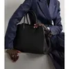 Übersee Spezielles Licht Luxus Die Handtaschereihe minimalistische Stilbeutel Litchi -Muster großer Kapazität vielseitig eine Schulter
