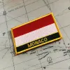 Patches de bordado de bandera nacional de Mónaco Escudo de insignia y pin de forma cuadrada Un colocado en la mochila de la brazalete de tela Decoración de la mochila