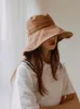 12cm幅の縁のバケツハット女性屋外夏折りたたみ式大きな太陽の帽子大型100％コットンパナマボブ240410