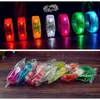 Müzik Aktif Ses Kontrol LED Yanıp Sönen Bilezik Işık Up Bangle Bileklik Kulübü Parti Bar Tezahüratı Aydınlık Glow Stick