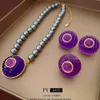 Collier vintage médiéval, chaîne de clarbone perl circulaire en résine violette, lumière légère et bijoux haut de gamme