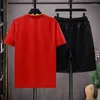 メンズトラックスーツサマースポーツウェアセットTシャツショーツ2024高品質のカジュアルセット春の男性ファッションとシャツの男性サイズ