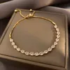 Light Luxury Advanced Sense Circon Bracelet Diseño para mujeres