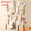 1PCS White Silicone Kitchen ustendies de cuisine à tête étendue Spatule outil de cuisine