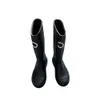 مصمم أحذية سميكة كعب سميك سميك أحذية طويلة أزياء مربعة إصبع قدم النساء أحذية المطر الرجال
