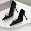 2024 Printemps / été Nouveau Gol Flower Water Diamond Fine talon chaussures