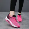Lässige Schuhe 2024 Frauen rennen Mesh Sneakers Dame atmungsaktives weiches Licht Fitness