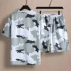 Parcours masculins Chargon de jogger pour hommes Camouflage Print Sportswear avec t-shirt t-shirt à crampons shorts de taille décontractés pour actif