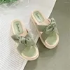 Sandali in pelle normale aumenta le scarpe primaverili di altezza per donne pantofole sandalo sandalo sneakers sports teniis 2024