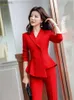 Ternos femininos Blazers Mulheres Red Blazer Slim Primavera Autumn Novo escritório elegante Lady Lady Suit de tração de blazer duplo Blazer Dushicolorful C240410