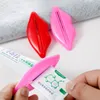 1Pcs Lip Squeezer Bathroom Tube Dispenser Toothpaste Cream Squeezer Home Tube Rolling Holder Squeezer Bathroom Accessories Tool