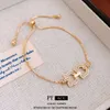 Real Gold Electroplated Zircon Letter Simple populaire sur Internet, bracelet à la mode et à la mode, déplacement, artisanat de haute qualité pour femmes