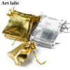 100 stcs Organza Drawstring Tassen Gold Silver Sieraden Geschenktas 9x7 Feest Holiday Nieuwjaar Kerstbouches