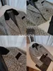 Женские костюмы Blazers Blazers Jacket Женская одежда Outter 2023 Toat Luxury в корейском стиле Y2K урезанные зимние элегантные твидовые костюмы, адаптируя серого короткого C240410