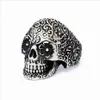 Ganz neuer 50pcs Männer aus Edelstahl Silber Punk Rock Gothic Schädel Biker Schmuck Ringe Neuankömmling301Z