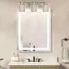 Modern çiftlik evi 3 ışıklı banyo vanity Işık Armatürleri Fırçalanmış Nikel - Toz Odası ve Üst Ayna İçin Kristal Vanity Aydınlatma