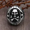 Gothic 14K Gold Pirate Skull Pierścień dla mężczyzn Punk Gold Kolor Biker Pierścień Pierścień Biżuterii dla chłopaka Rozmiar 7-13