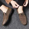 Casual Shoes Men's Fashion Zippered Leather Luxury Soft Soled Driving Designer Loafers Män halvt tofflor