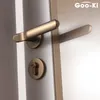 Goo-Ki Lock de porte silencieuse moderne Poignée de porte de la chambre à coucher avec verrouillage de la porte de sécurité intérieur verrouillage du cylindre de sécurité