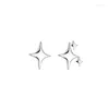 Boucles d'oreilles Stud Korea Trend Lucky Four Star for Women Fashion Fashion Elegant Temperament Hip Hop ASYMETRIC STARS BROUPES BIJELRES CADEAU DE DEL DHFIL