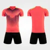 Futbol setleri/eşofmanlar yeni yetişkin çocuk futbol forması seti yarışma eğitim ekibi üniforma kısa kollu üniforma ile basılabilir