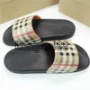 Designer Slippers Tartan Sandalen Zomer Fashion Girls Beach Slippers Women Vintage Non-Slip Sandals Classic Casual Flip-Flops