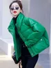 気質PUレザーファッショナブルな軽量ダウン女性2022冬服用の新しい小さなジャケットとショートジャケット
