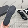 24SS Womens sneakers klänning sko designer mocka kalvskinn snörning plattform klackar sportskor fritid sko quiltade textur utomhus flickor andningsbar avslappnad sko