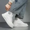 Sapatos casuais para homens 2024 Inverno A quente e vulcanizado Cores mistas Design Design Branco tênis grossa Zapatos de hombre