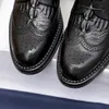 ボックスグリップ付きの分厚いスニーカーのオンとオフの隙間のあるシャウシュールluxedesingershoesメンズデザイナーシューズレースアップメンズシュー