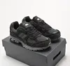 مع Box 2002r 9060 أحذية الركض لـ 725 رجالًا للسيدات المطر السحابة الكوارتز الرمادي القمر Daze Black Phantom Pack Sea Salt Men Traines Sneakers D.