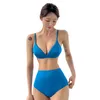 Winterzwempak voor vrouwen met kleine borst verzameld modieus strand sexy gesplitste bikini hot girl outfit GZRQ