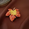 Broche de feuilles d'érable contrastée en diamant en Corée du Sud, Clip de costume personnalisé doux, à la mode et polyvalent, populaire sur Internet, nouveaux accessoires de vêtements