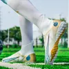 Amerikanische Fußballschuhe 2024 Frühlingsjungen und Mädchen machen atmungsaktive Jugendfußball Leichte Lauf weiche Mode.