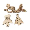 50 stks 25-35 mm Natuurlijke houten chip ornamenten Kerstmis Hangdecor met gat scrapbooking verfraaiingen diy ambachten