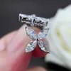 Подвесные ожерелья Jey Lucky Moissanite Серьги для женщин для женщин 925 Серебряные серебряные серебряные серьги из четырех листьев.