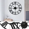 40 cm Großer Gartenwand im Freien im Freien Nordic Metall Römische Ziffer Walluhren Retro Iron Runde Gesicht Schwarz Home Office Dekoration LJ23294