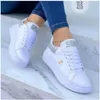 Femmes décontractées Fashion Butterfly décor rond Sneakers en cuir plate-forme à lacets pour femmes Vulcanisé chaussures féminines chaussures 240402