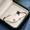 18K Gold Plated Classic Fashion Charm Bracelet Four-leaf Clover Designer Jewelrys Elegant Mother-of-Pearl Bracelets For Women and Men High Quality