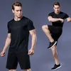 Quickdrying Men Running Shirts Fitness Compression Gym Polyester Sports Tshirt Black Workout Training Muscle Fit Clothing 240410